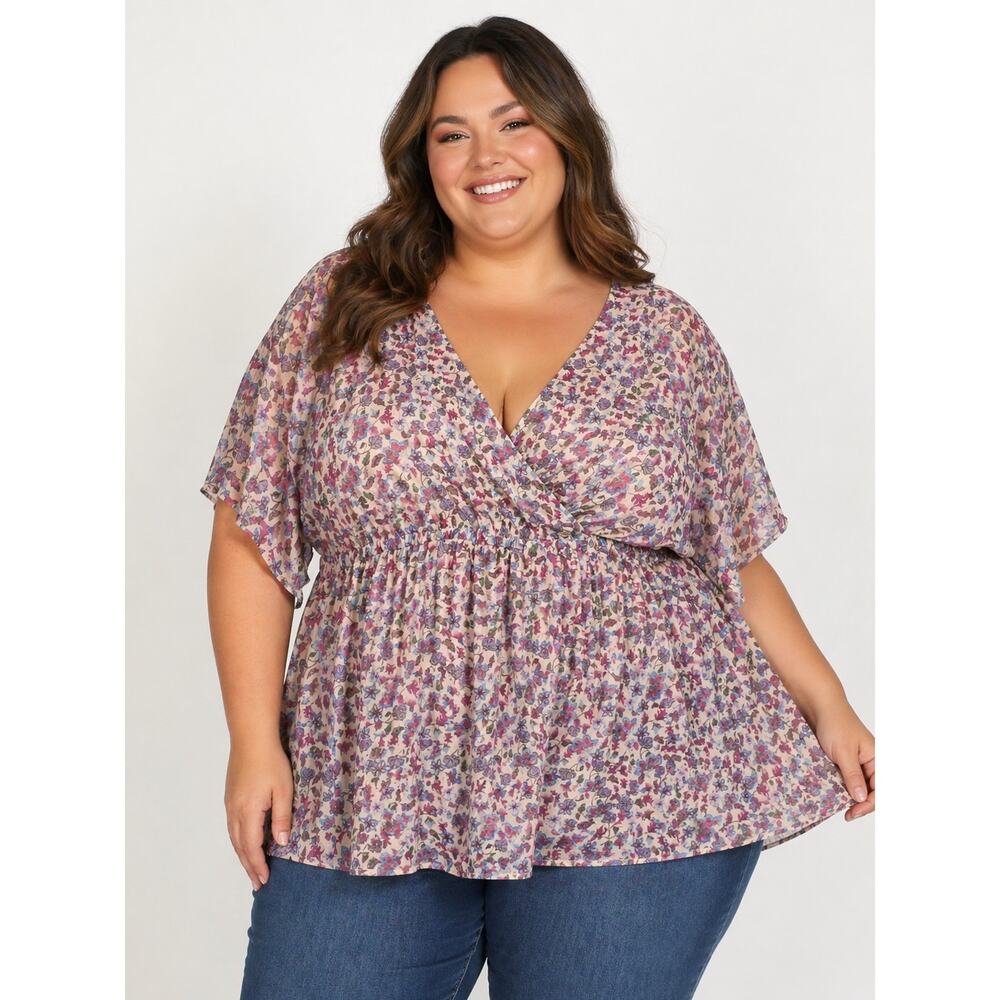 6X Torrid Floral Top Women Sz 6 Plus 6X Black Blouse Flowy Boho Stretch